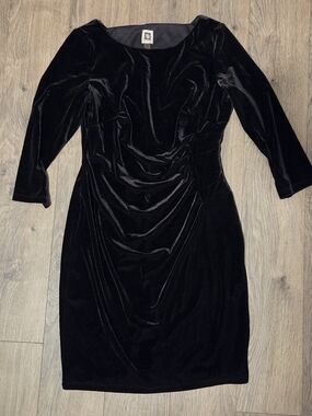 Anne Klein Black Velvet Ruched Long-Sleeve Sheath Dress